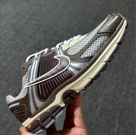 Nike Zoom Vomero 5 'Chocolate'