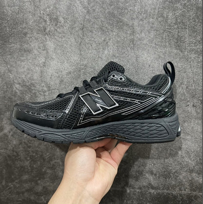 New Balance 1906R Triple Black