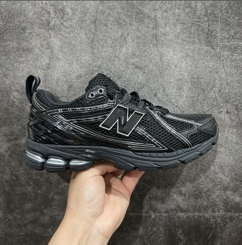 New Balance 1906R Triple Black